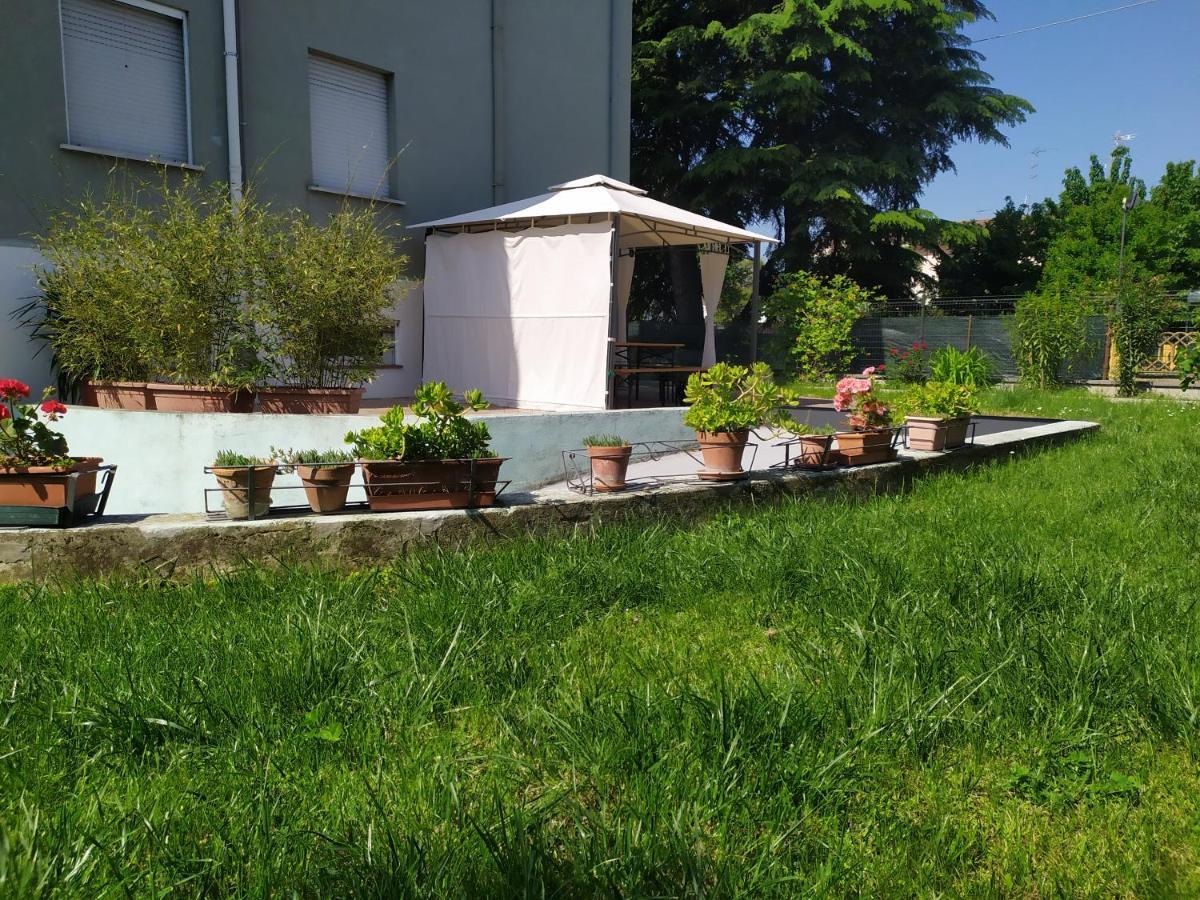 Casa Vacanze I Giardini Di Marzo 圣乔治奥迪曼托 外观 照片