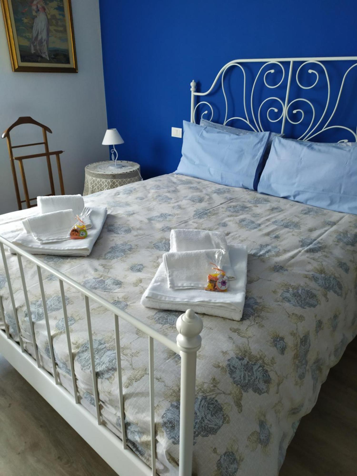 Casa Vacanze I Giardini Di Marzo 圣乔治奥迪曼托 外观 照片